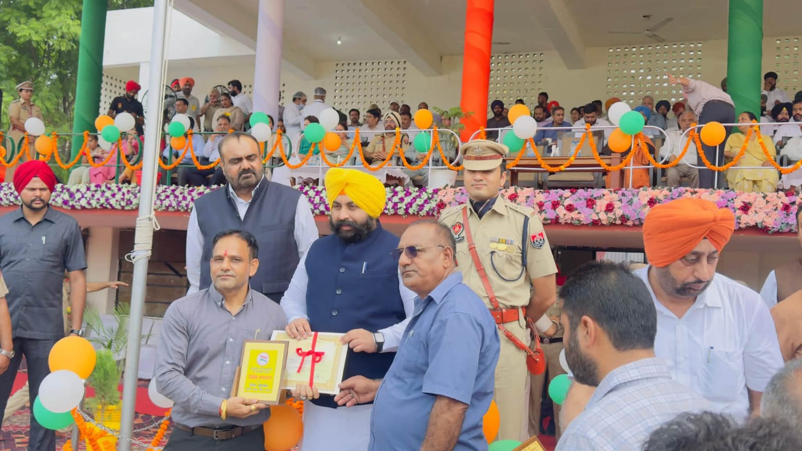 ਰਾਜ ਕੁਮਾਰ ਜੰਡੀ ਬਹੁਤ ਹੀ ਮਿਹਨਤੀ ਅਧਿਆਪਕ :- ਸਿਆਣ, ਸਹੋਤਾ