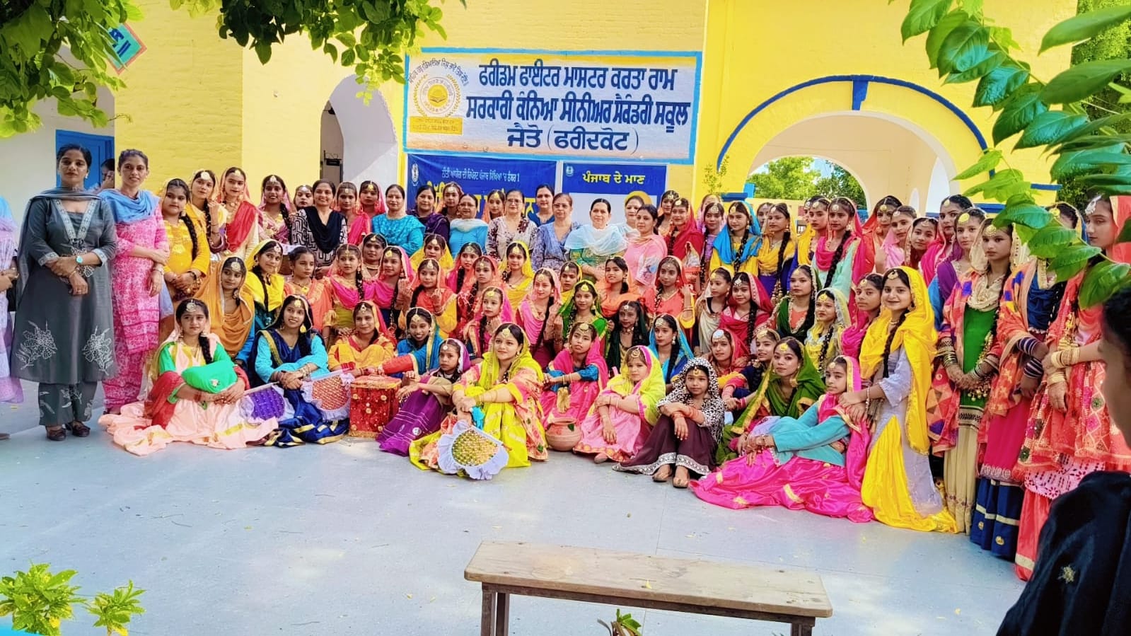 ਦੇਸ਼ ਭਗਤੀ ਦੇ ਰੰਗ ’ਚ ਜੈਤੋ ਦੀਆਂ ਧੀਆਂ ਨੇ ਬੰਨ੍ਹਿਆ ਰੰਗ ਧੀਆਂ ਦੀਆਂ ਪੇਸ਼ਕਾਰੀਆਂ ਨੇ ਸਮਾਗਮ ’ਚ ਭਰਿਆ ਜੋਸ਼, ਗੂੰਜੀਆਂ ਤਾੜੀਆਂ