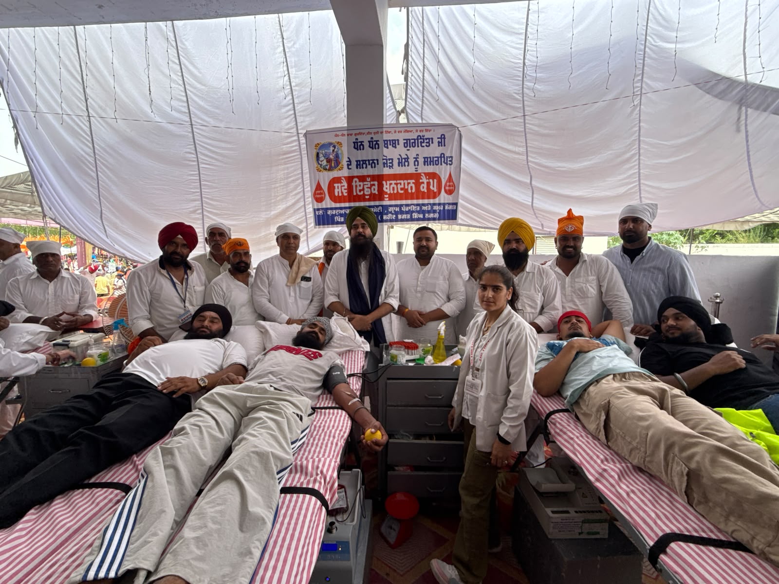 ਲੋਕ ਸਭਾ ਮੈਂਬਰ ਮਾਲਵਿੰਦਰ ਸਿੰਘ ਕੰਗ ਗੁਰਦੁਆਰਾ ਬਾਬਾ ਗੁਰਦਿੱਤਾ ਜੀ ਵਿਖੇ ਸਲਾਨਾ ਜੋੜ ਮੇਲੇ ਦੌਰਾਨ ਹੋਏ ਨਤਮਸਤਕ ਖੂਨਦਾਨ ਕੈਂਪ ਦੌਰਾਨ ਖੂਨਦਾਨੀਆਂ ਦੀ ਕੀਤੀ ਸ਼ਲਾਘਾ