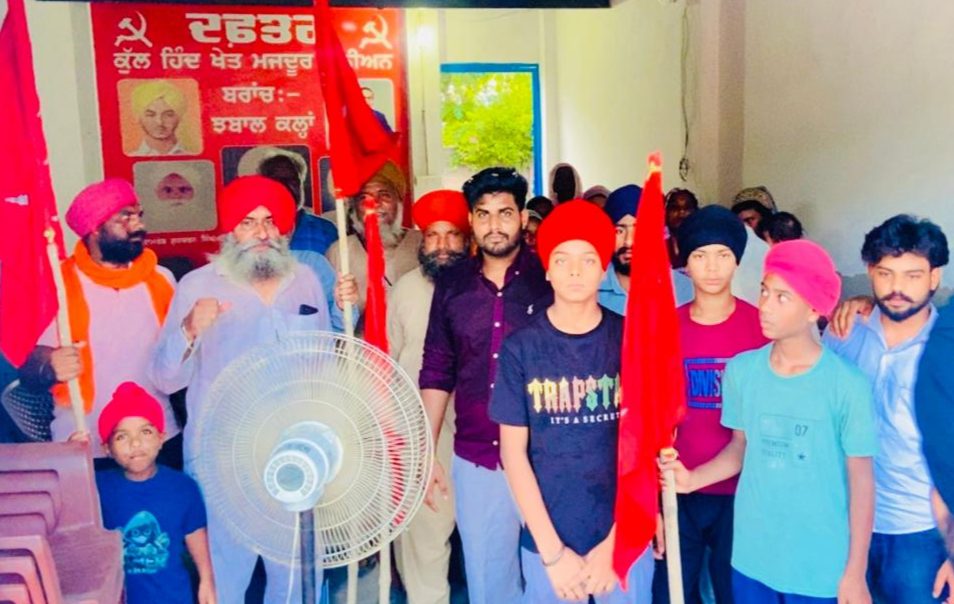 ਸਸਪੈਂਡ ਹੋ ਕੇ ਬਹਾਲ ਹੋਏ ਡਿਪੂ ਹਾਲੇ ਵੀ ਗਰੀਬ ਲੋਕਾਂ ਨੂੰ ਦੇ ਰਹੇ ਨੇ ਘੱਟ ਕਣਕ — ਫੂਡ ਸਪਲਾਈ ਵਿਭਾਗ ਦੀ ਕਾਰਗੁਜ਼ਾਰੀ ’ਤੇ ਉੱਠੇ ਸਵਾਲ – ਕਾਮਰੇਡ ਮਨਜੀਤ ਸਿੰਘ ਝਬਾਲ