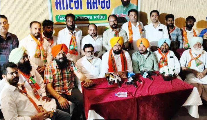 14 ਅਗਸਤ ਨੂੰ ਘਾਹ ਮੰਡੀ ਤੋਂ ਕੋਟਕਪੂਰਾ ਚੌਕ ਤੱਕ ਕੱਢੀ ਜਾਵੇਗੀ ਤਿਰੰਗਾ ਯਾਤਰਾ-ਕੁਲਦੀਪ ਭੰਗੇਵਾਲਾ- ਭਾਜਪਾ ਵੱਲੋਂ ਹੋਟਲ ਰੋਇਲ ਇਨ ਵਿਖੇ ਕੀਤੀ ਗਈ ਪ੍ਰੈਸ ਕਾਨਫਰੰਸ-