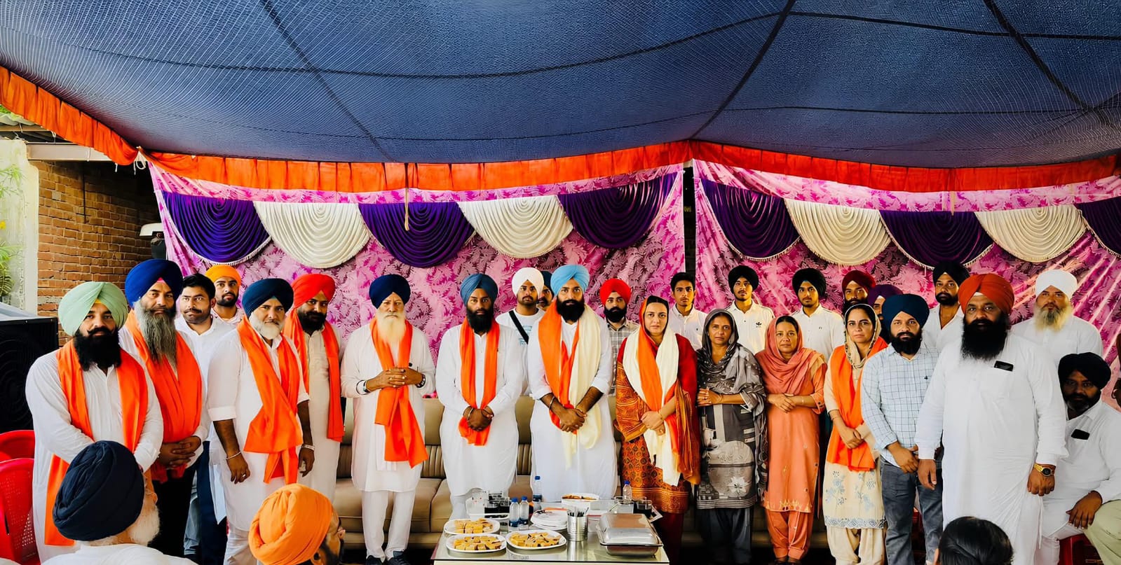 ਰਮਨਦੀਪ ਸੇਰੋਂ ਤੇ ਬਿੱਲਾ ਸ਼ੇਰੋ ਦਾ ਪਿੰਡ ਗੁਲਾਲੀਪੁਰ ਵਿਖੇ ਹੋਇਆ ਇਕੱਠ, ਕਿਹਾ – ਅਕਾਲੀ ਦਲ ਲੋਕਾਂ ਦੀ ਪਹਿਲੀ ਪਸੰਦ*    *ਆਮ ਆਦਮੀ ਪਾਰਟੀ ਤੇ ਕਾਂਗਰਸ ਦੇ ਕੰਮ,ਅਕਾਲੀ ਦਲ ਦੇ ਵਿਕਾਸ ਪੱਖੀ ਕੰਮਾਂ ਅੱਗੇ ਜ਼ੀਰੋ: ਰਮਨਦੀਪ ਸੇਰੋਂ, ਬਿੱਲਾ ਸ਼ੇਰੋ*
