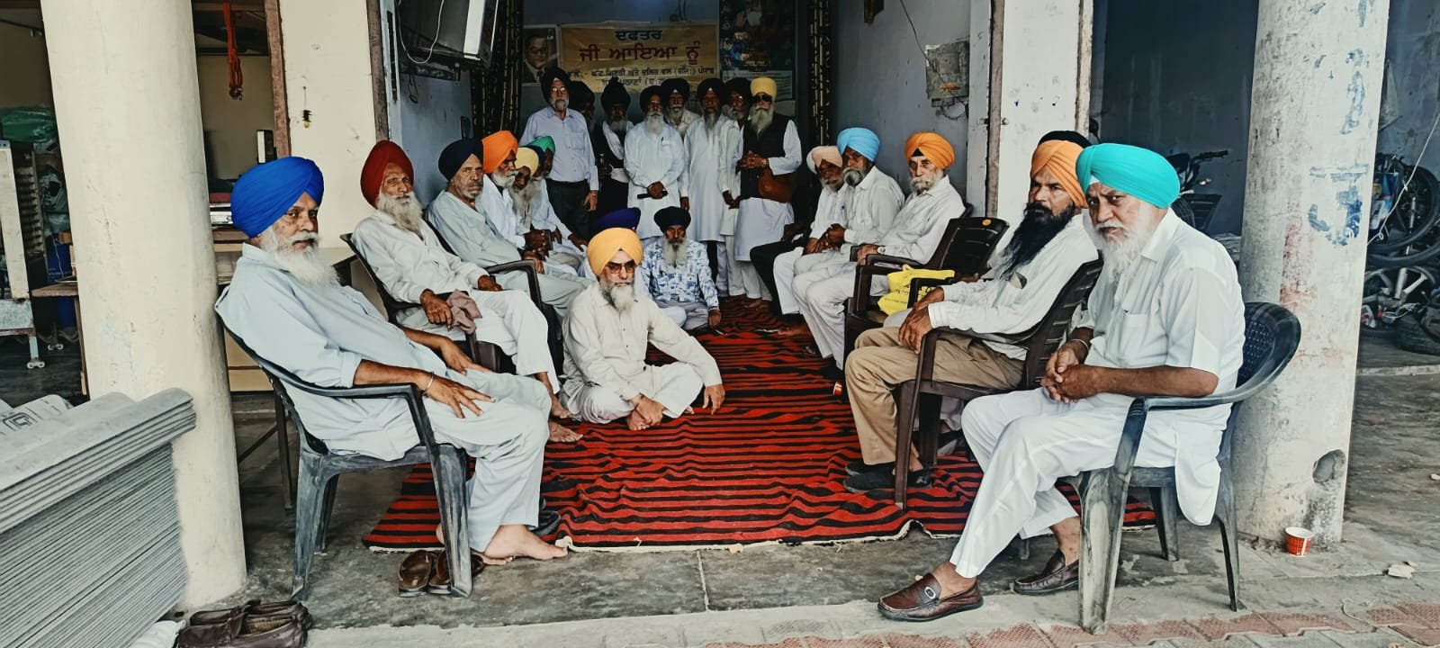 ਘੱਟ ਗਿਣਤੀ ਅਤੇ ਦਲਿਤ ਦਲ ਦੀ ਮੀਟਿੰਗ ਵਿੱਚ ਤਿੰਨ ਅਹਿਮ ਮਤੇ ਪਾਸ   ਪੰਜਾਬ ਦੀ ਕਾਨੂੰਨ ਵਿਵਸਥਾ ’ਤੇ ਹਰਵੇਲ ਸਿੰਘ ਮਾਧੋਪੁਰ ਨੇ ਸਰਕਾਰ ਨੂੰ ਘੇਰਿਆ