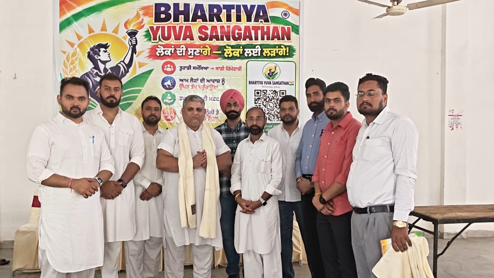 *ਭਾਰਤੀ ਯੁਵਾ ਸੰਗਠਨ ਨੇ ਸੁਣੀਆਂ ਲੋਕਾਂ ਦੀਆਂ ਸਮੱਸਿਆਵਾਂ, ਸਮਾਜ ਸੇਵੀ ਅਰਵਿੰਦ ਪੁਰੀ ਦਾ ਕੀਤਾ ਸਨਮਾਨ*