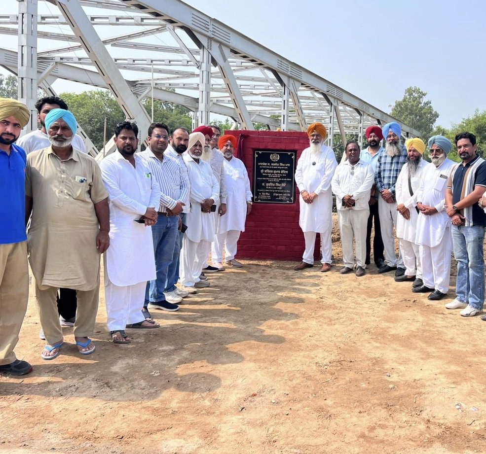 ਵਿਧਾਇਕ ਸੇਖੋਂ ਨੇ ਚਹਿਲ ਰੋਡ ਵਿਖੇ ਰਾਜਸਥਾਨ ਫੀਡਰ ਕੈਨਾਲ ਦੇ ਸੁਰੱਖਿਆ ਕਾਰਜਾਂ ਦਾ ਨੀਂਹ ਪੱਥਰ ਰੱਖਿਆ ਪ੍ਰੋਜੈਕਟ ਤੇ 2.47 ਕਰੋੜ ਦੀ ਆਵੇਗੀ ਲਾਗਤ -ਵਿਧਾਇਕ ਸੇਖੋਂ 
